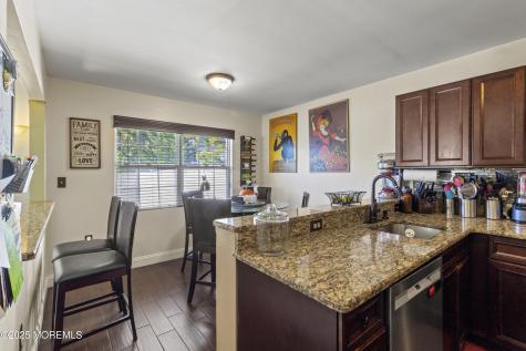 43 Pemberton Drive Matawan NJ 07747