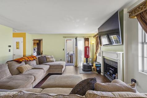 43 Pemberton Drive Matawan NJ 07747