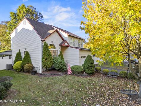 43 Pemberton Drive Matawan NJ 07747