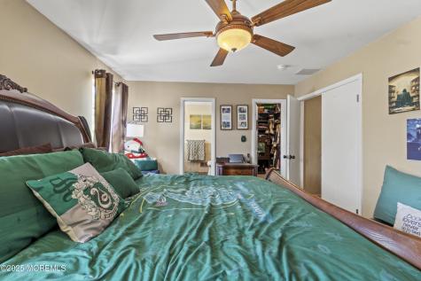 43 Pemberton Drive Matawan NJ 07747
