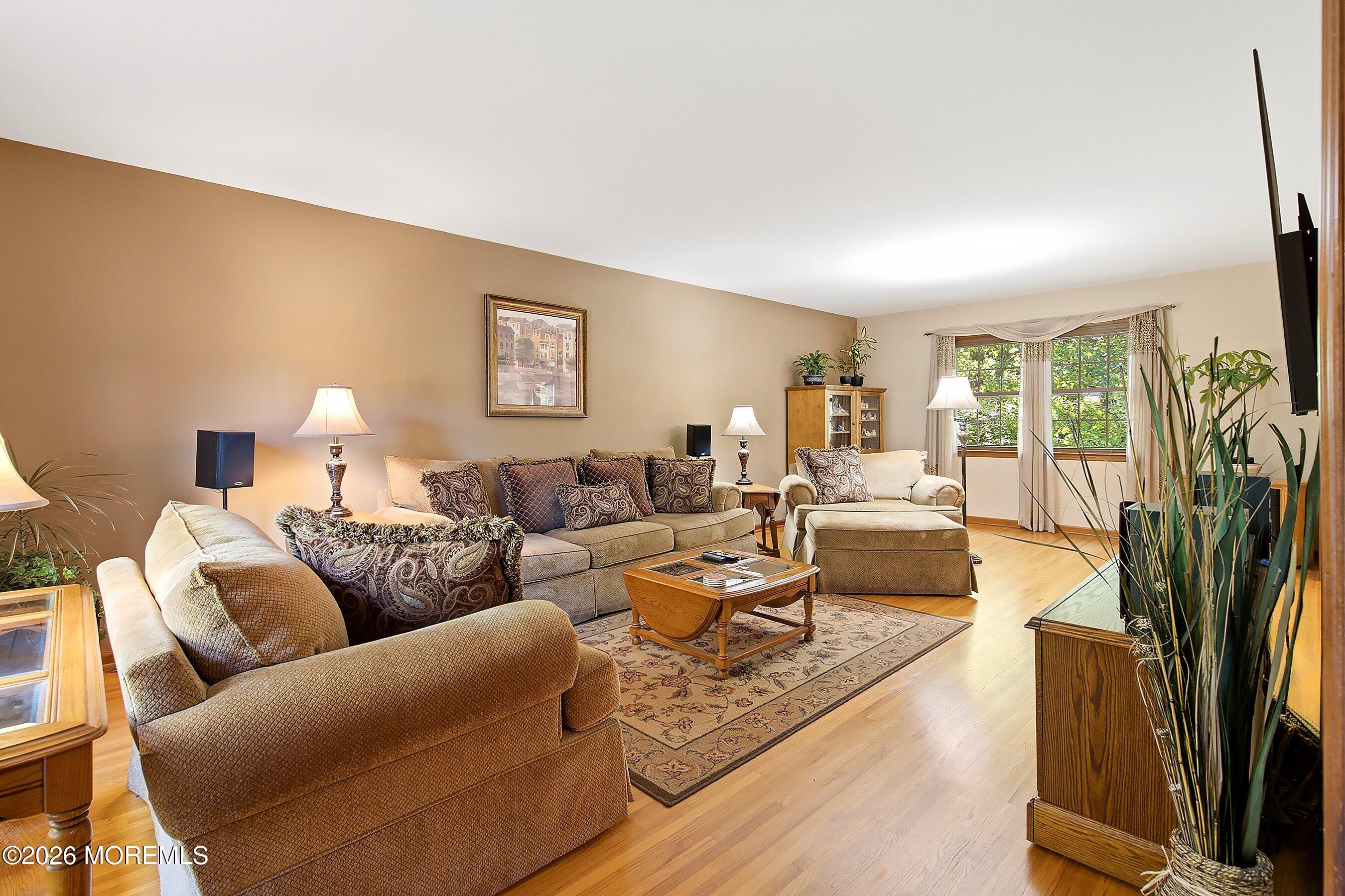5 Point O Woods Road Middletown NJ 07748