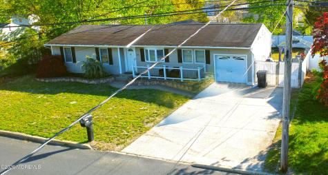1009 Monty Road Toms River NJ 08753