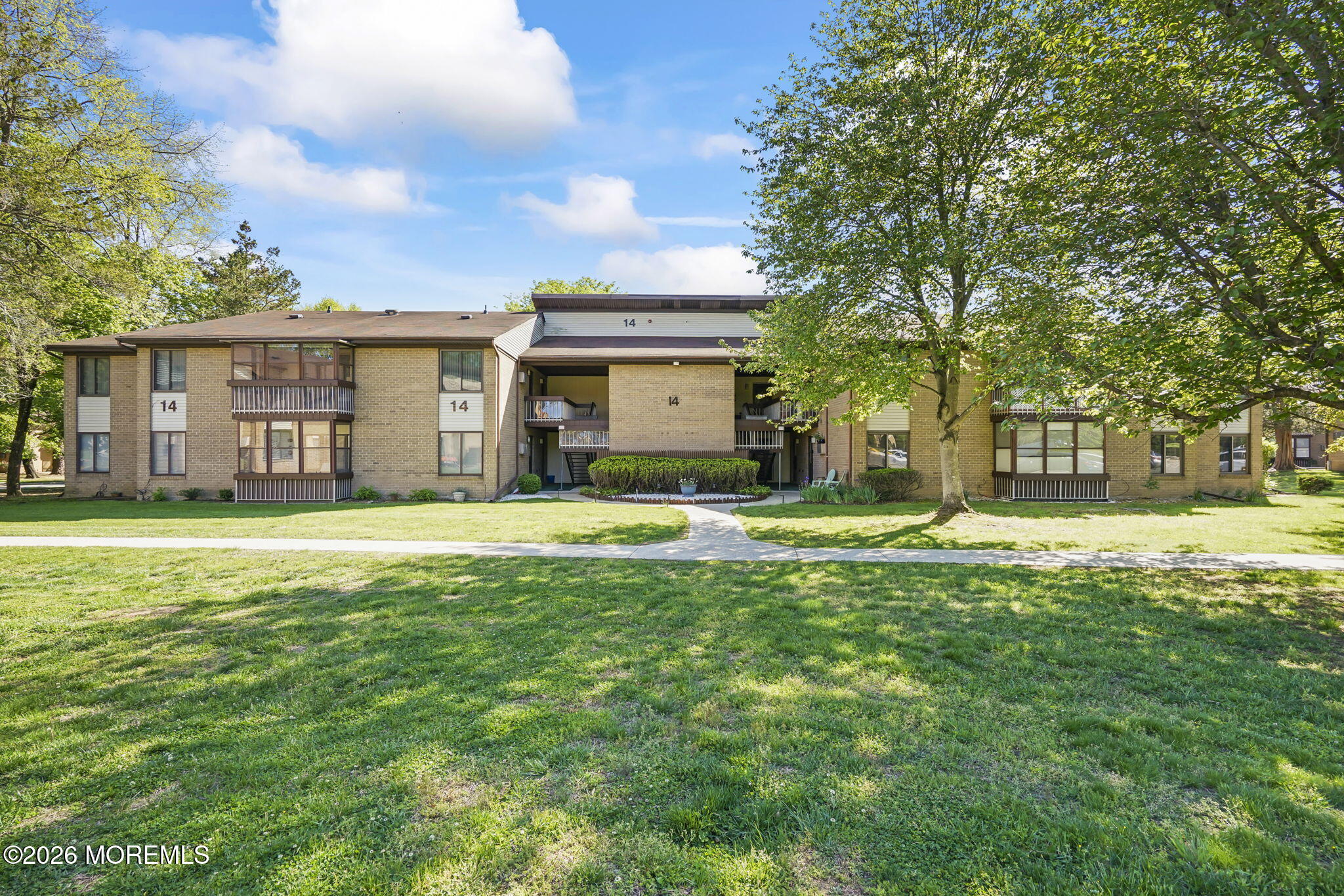 14 Pine Cluster Circle Manalapan NJ 07726