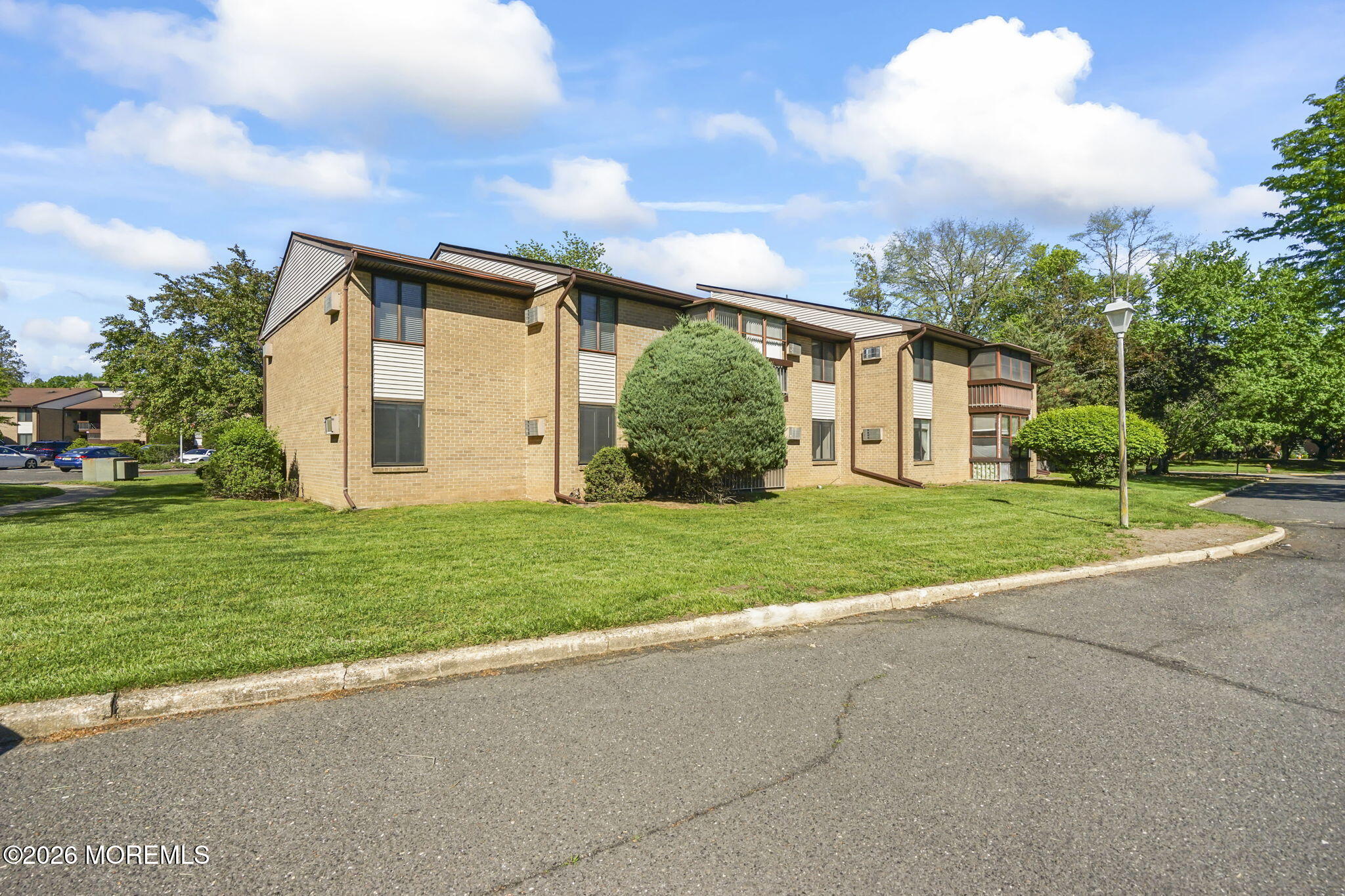 14 Pine Cluster Circle Manalapan NJ 07726