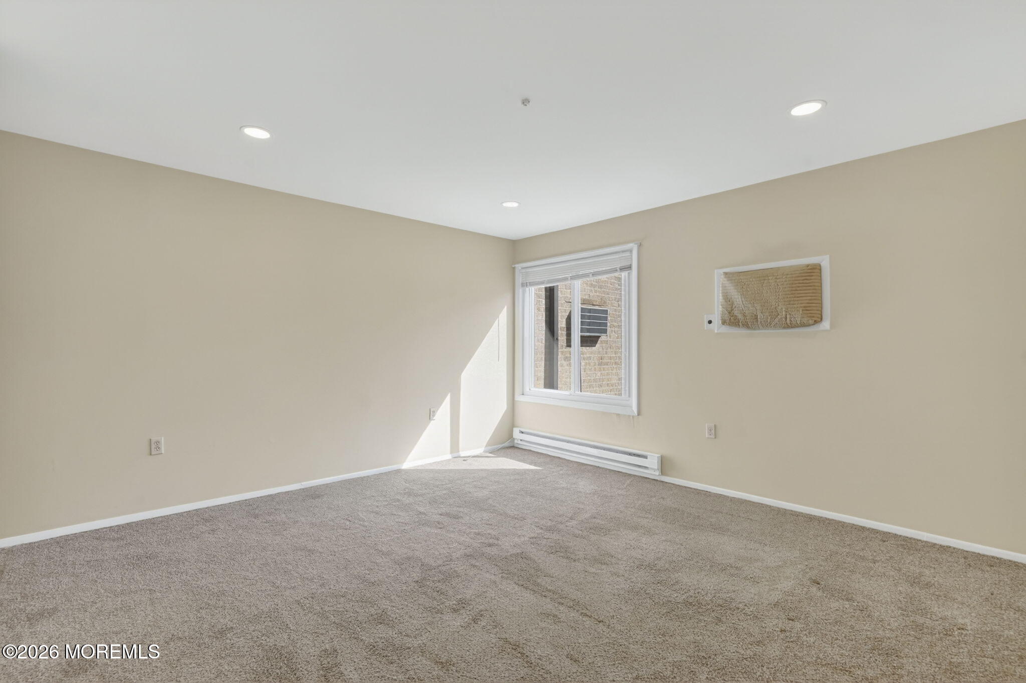 14 Pine Cluster Circle Manalapan NJ 07726