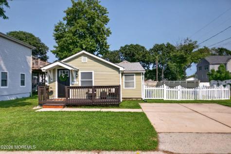 758 Monmouth Parkway North Middletown NJ 07748