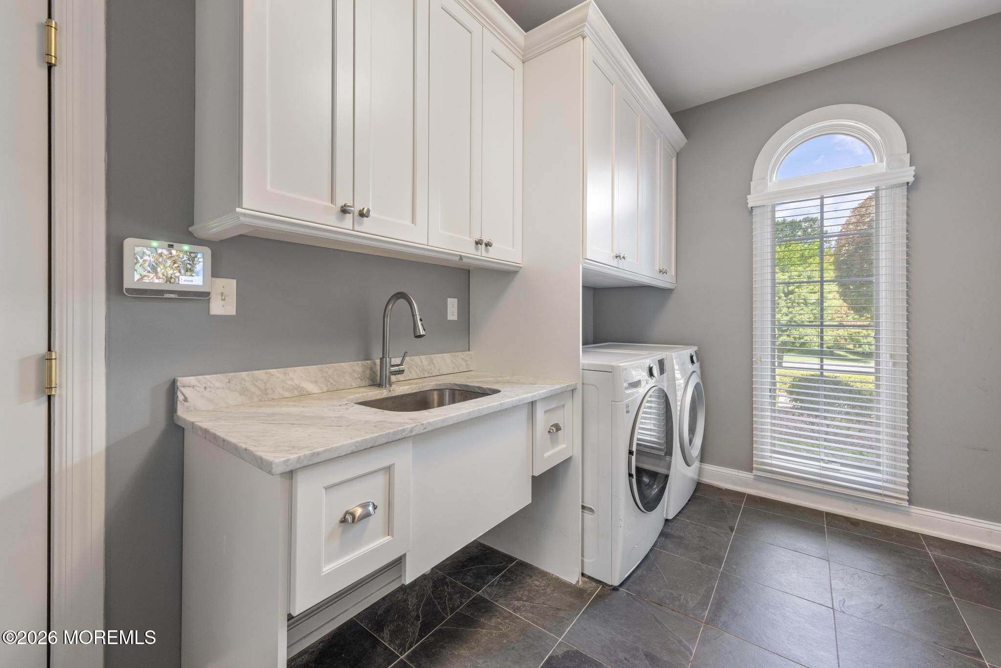 2 Topaz Court Marlboro NJ 07746