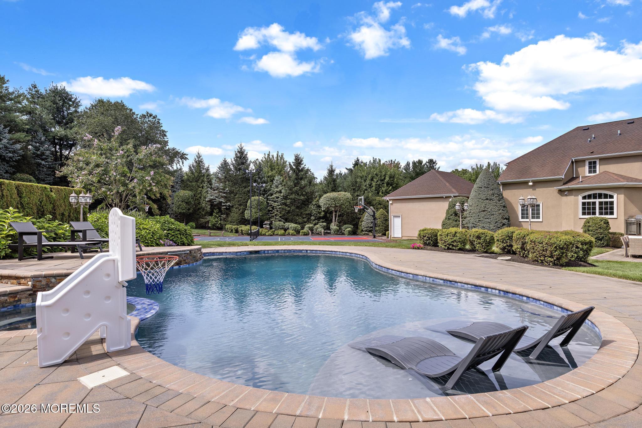 2 Topaz Court Marlboro NJ 07746