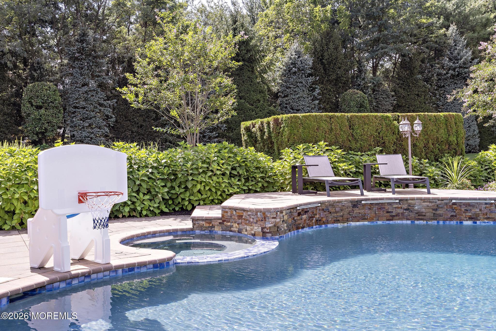 2 Topaz Court Marlboro NJ 07746