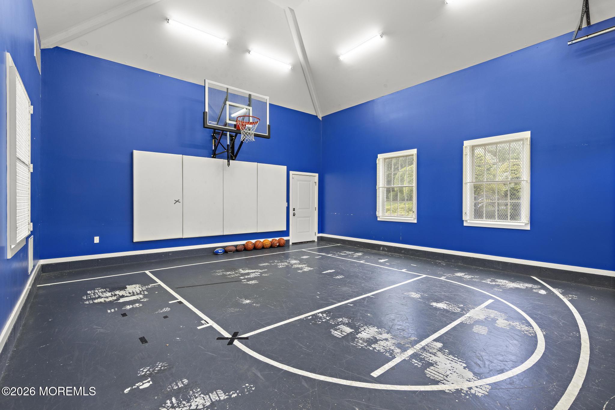 2 Topaz Court Marlboro NJ 07746