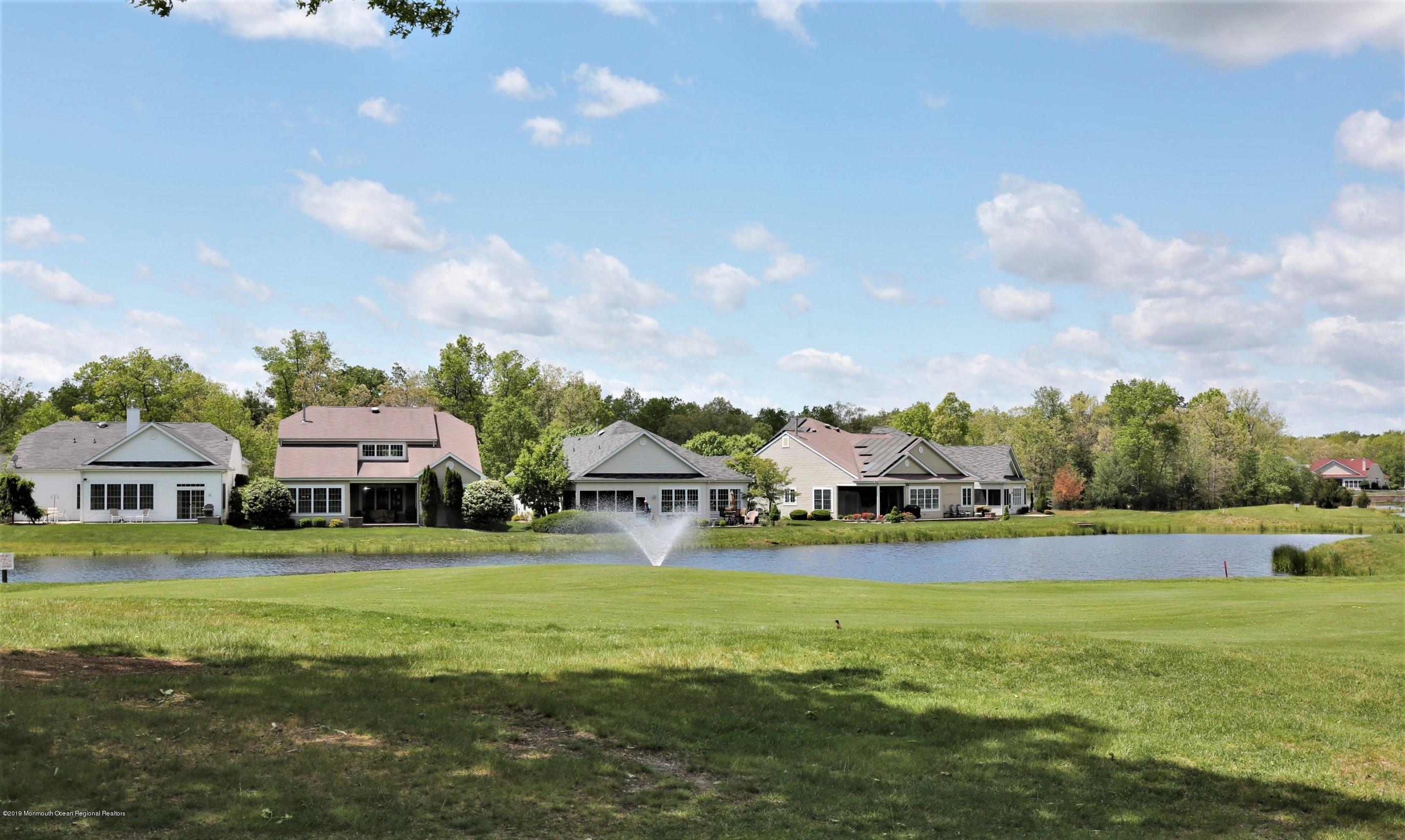 18 Cypress Point Lane Jackson NJ 08527