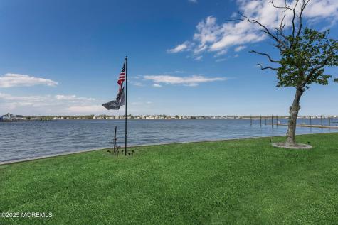 224 Kettle Creek Road Toms River NJ 08753