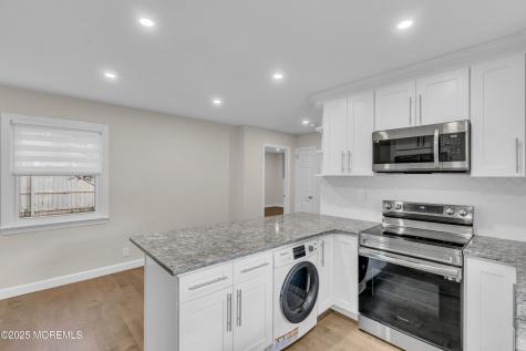 185 Elmwood Road Oakhurst NJ 07755