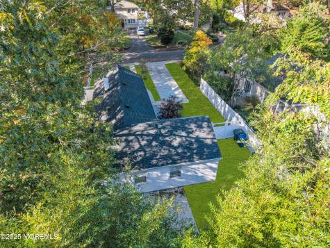 185 Elmwood Road Oakhurst NJ 07755