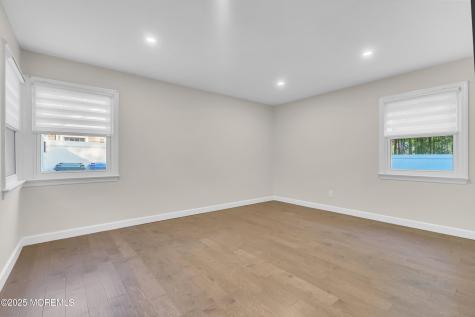185 Elmwood Road Oakhurst NJ 07755