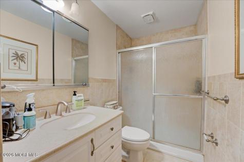 139 Wein Market Freehold NJ 07728