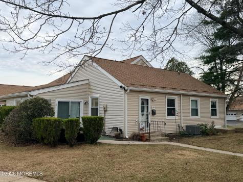 139 Wein Market Freehold NJ 07728