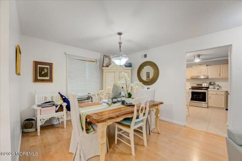 139 Wein Market Freehold NJ 07728