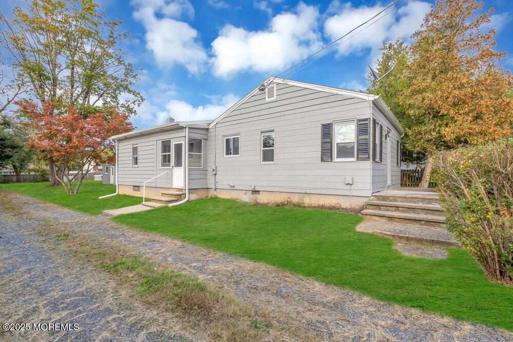 14 Mapletree Road Toms River NJ 08753
