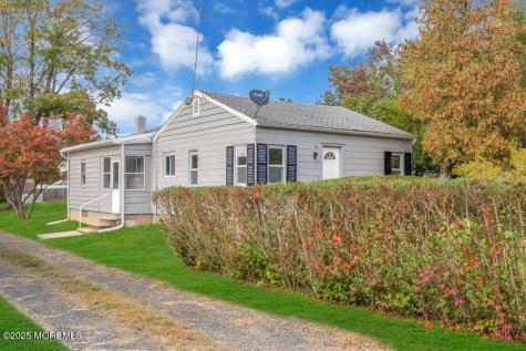 14 Mapletree Road Toms River NJ 08753