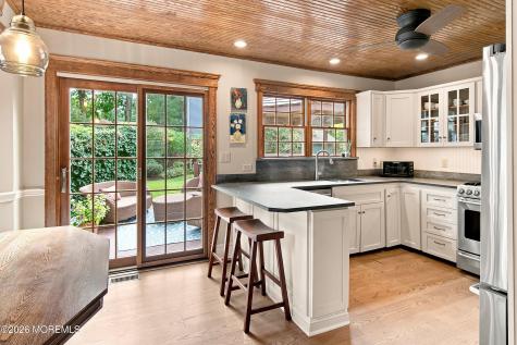 34 Allen Street Rumson NJ 07760