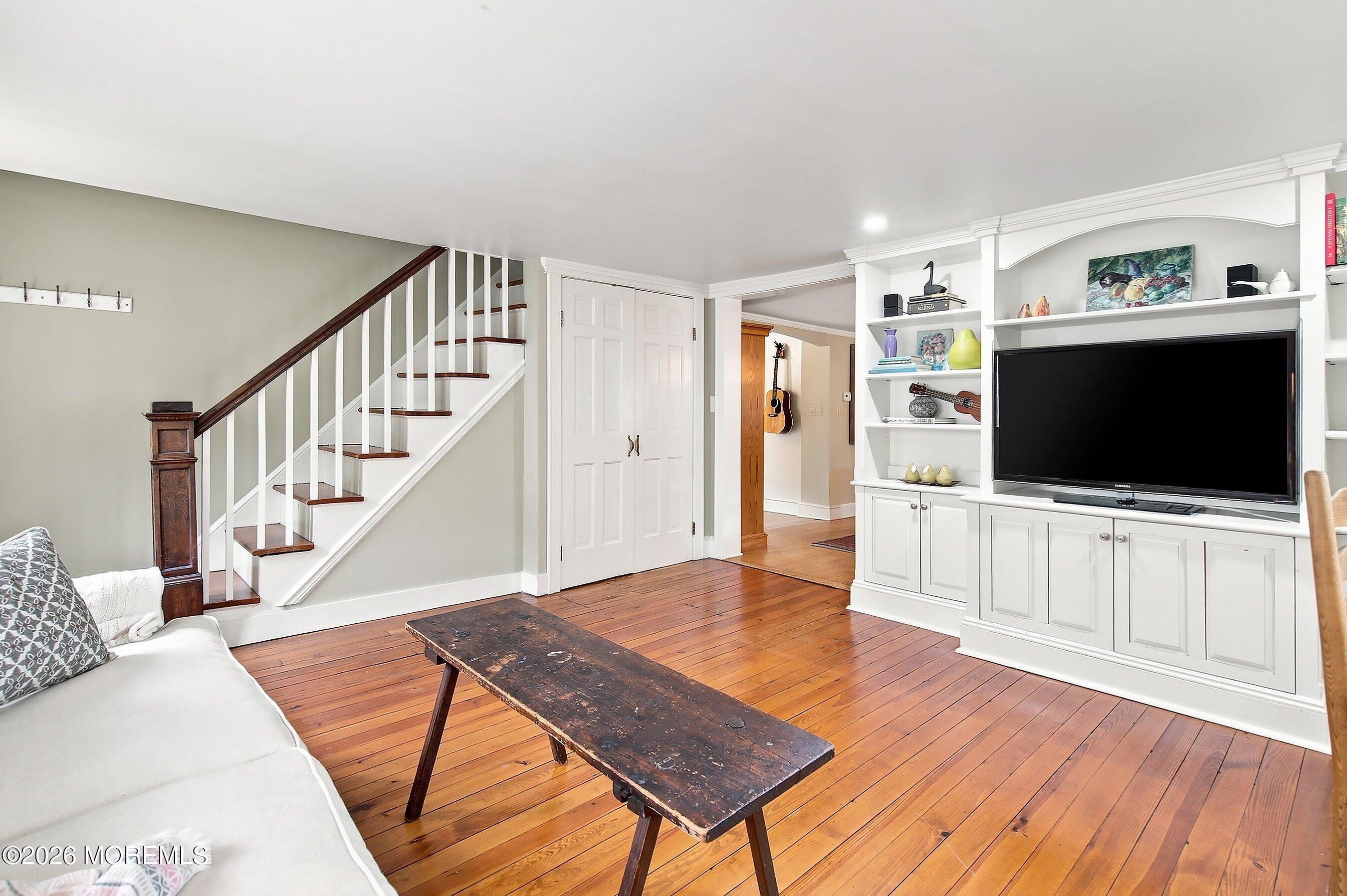 34 Allen Street Rumson NJ 07760