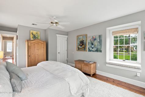 34 Allen Street Rumson NJ 07760