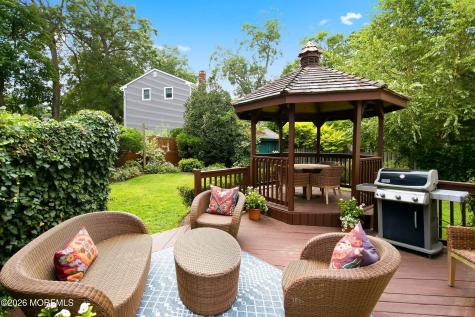 34 Allen Street Rumson NJ 07760