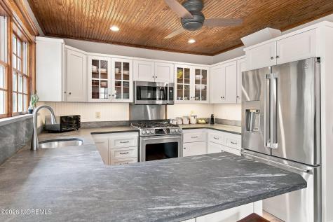 34 Allen Street Rumson NJ 07760