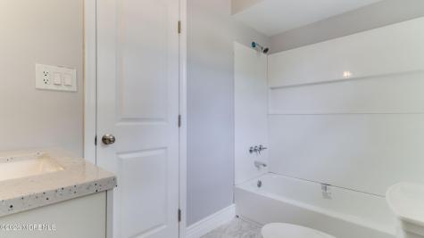 1 Whitecap Way Brick NJ 08723