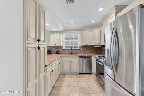 6 Abergele Drive Toms River NJ 08757