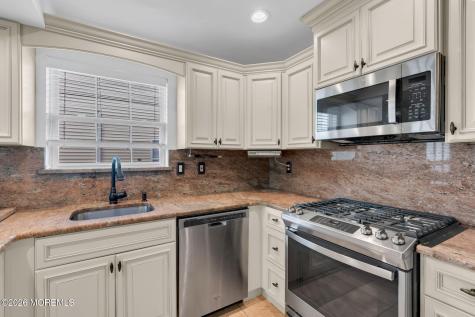 6 Abergele Drive Toms River NJ 08757