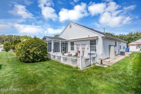 6 Abergele Drive Toms River NJ 08757