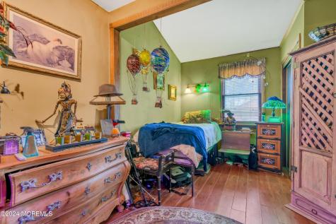 212 Barramore Avenue Lanoka Harbor NJ 08734