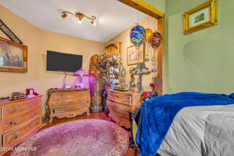 212 Barramore Avenue Lanoka Harbor NJ 08734