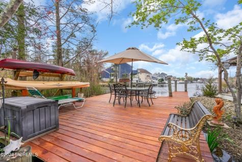 212 Barramore Avenue Lanoka Harbor NJ 08734