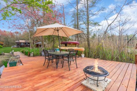 212 Barramore Avenue Lanoka Harbor NJ 08734