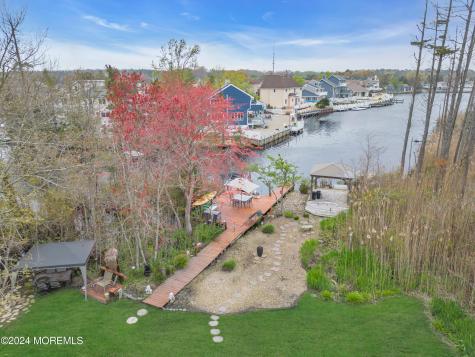 212 Barramore Avenue Lanoka Harbor NJ 08734