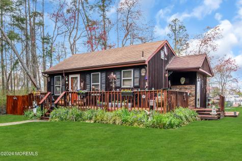 212 Barramore Avenue Lanoka Harbor NJ 08734