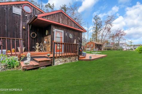 212 Barramore Avenue Lanoka Harbor NJ 08734