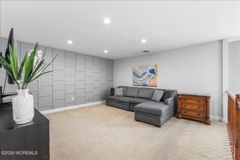 6 Huggins Lane Manalapan NJ 07726