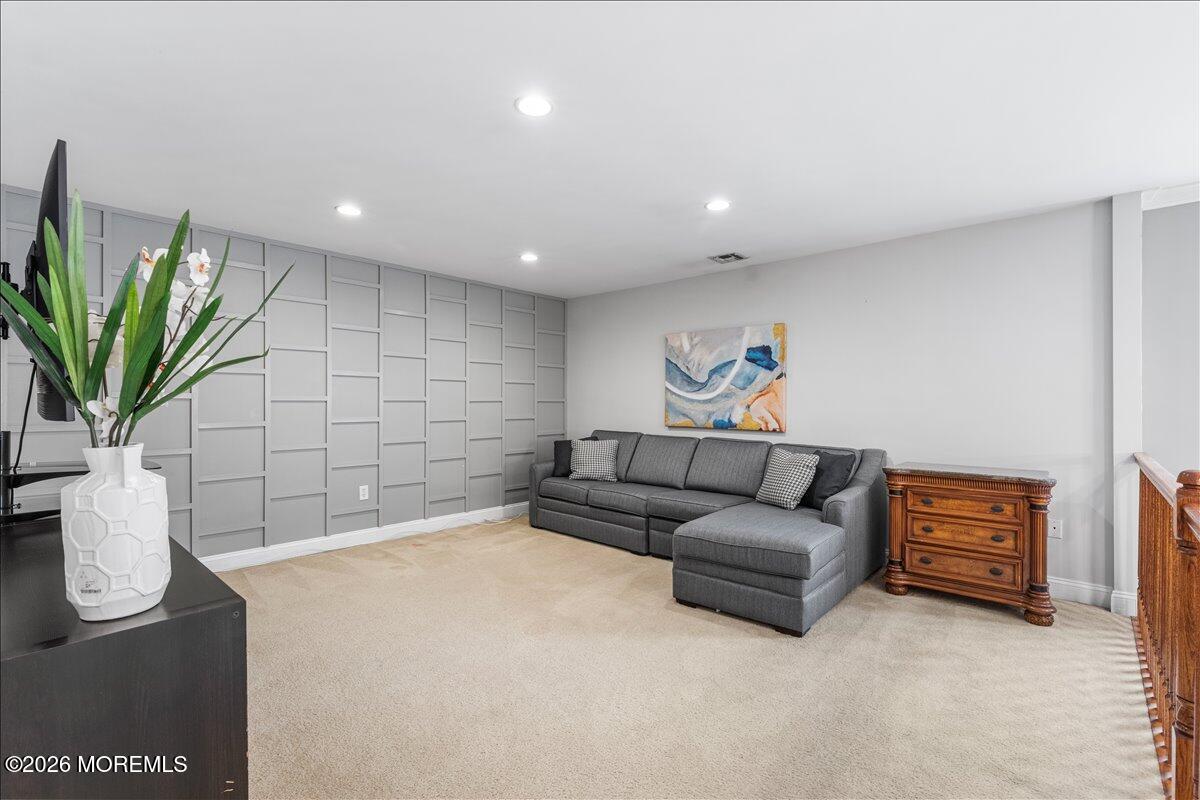 6 Huggins Lane Manalapan NJ 07726