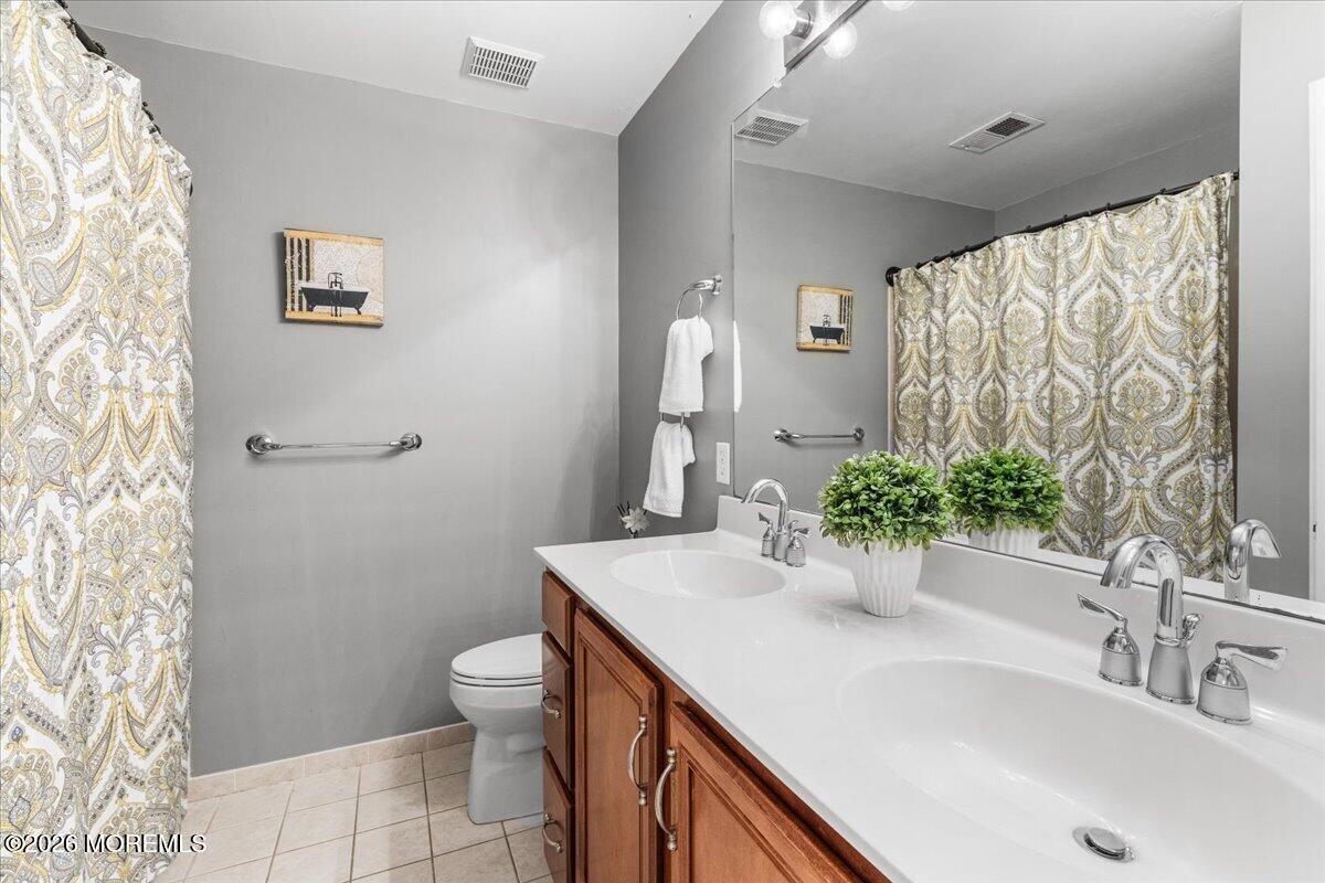 6 Huggins Lane Manalapan NJ 07726