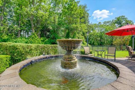 6 Huggins Lane Manalapan NJ 07726