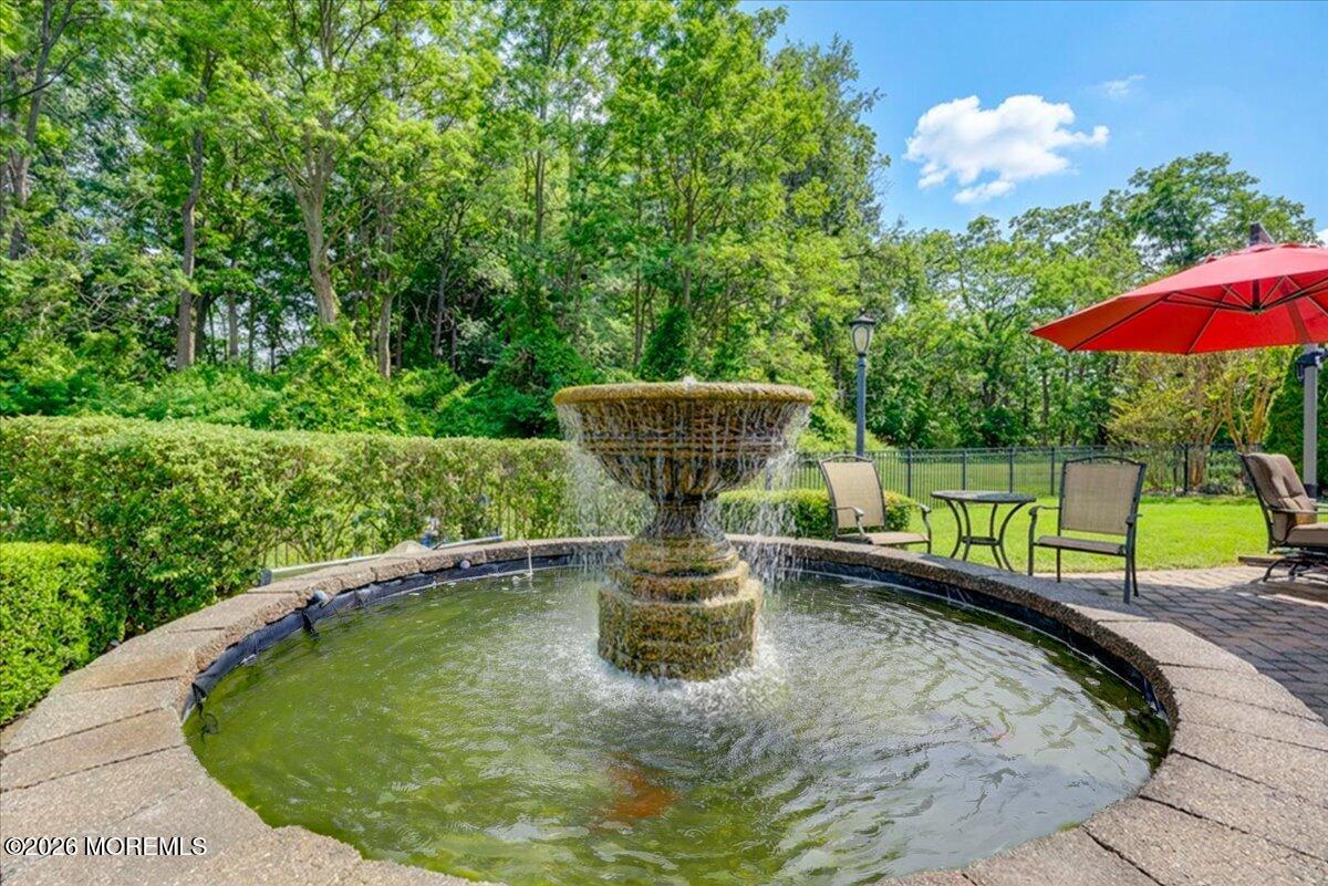 6 Huggins Lane Manalapan NJ 07726