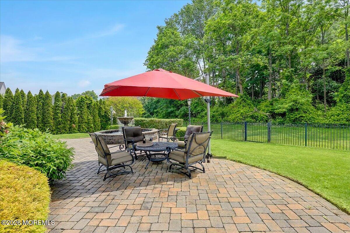 6 Huggins Lane Manalapan NJ 07726