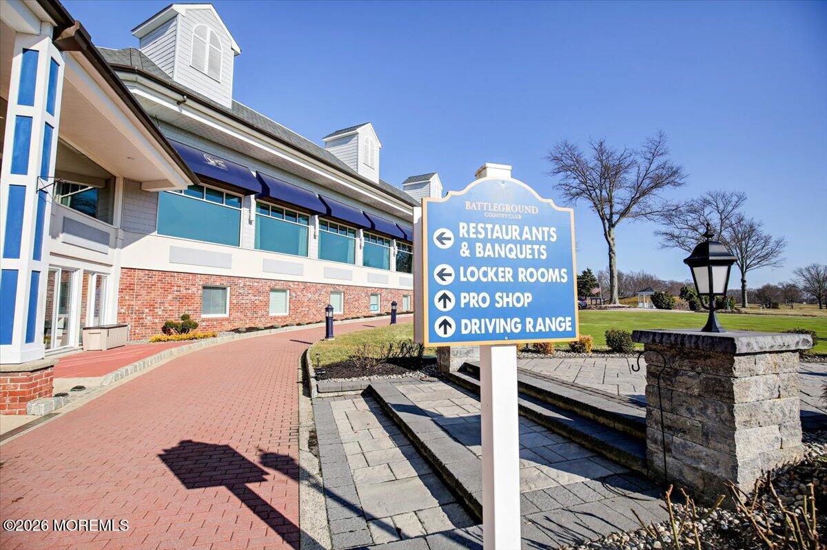 6 Huggins Lane Manalapan NJ 07726