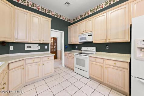 43 Silverspring Drive Lakewood NJ 08701