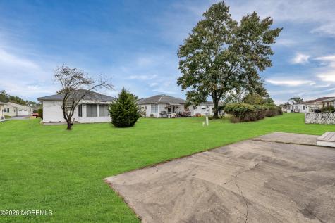 40 Bonaire Drive Toms River NJ 08757