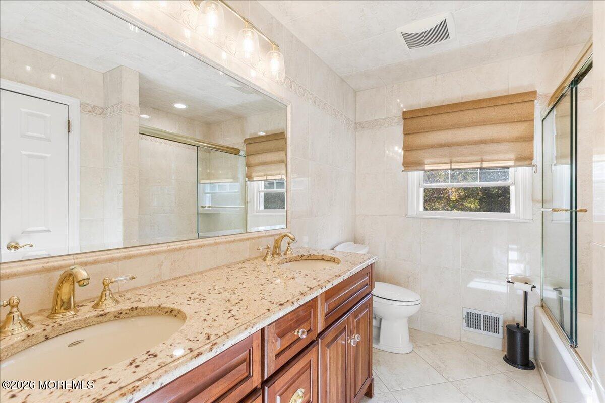 46 Gettysburg Drive Manalapan NJ 07726